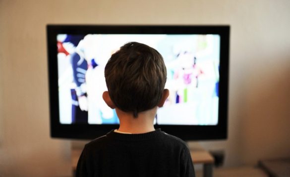 Çocuğa tv’yi yasaklamak Çözüm değil